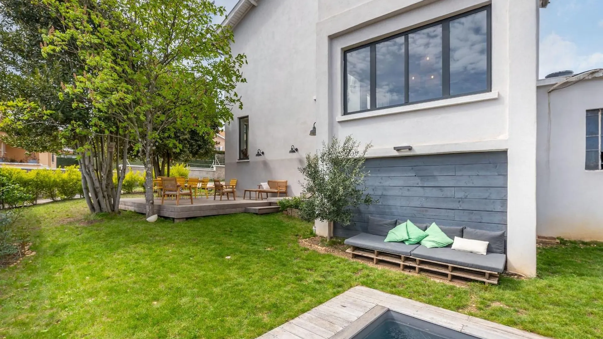 Le Marronnier - charming house with swimming pool Villa Sainte-Foy-lès-Lyon Frankrig